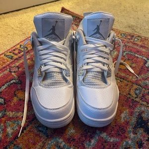 Jordan 4